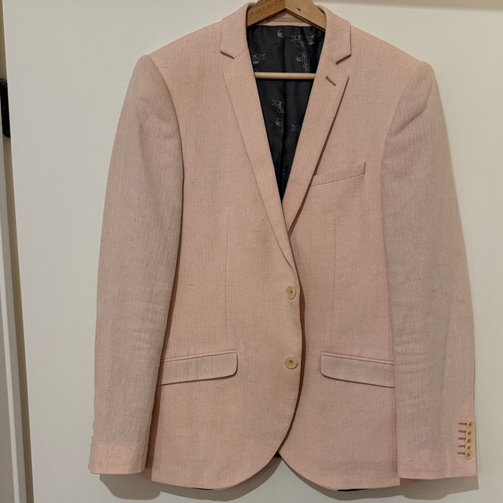 Elegant Men's Blazer in Soft Pink